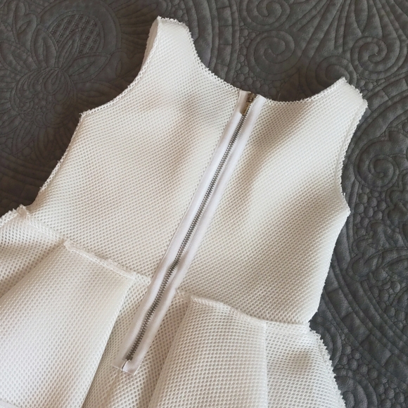 ⚜️Mi.Mi.Sol⚜️luxury brand girls white scuba dress🤍size 12🤍 - Picture 5 of 9